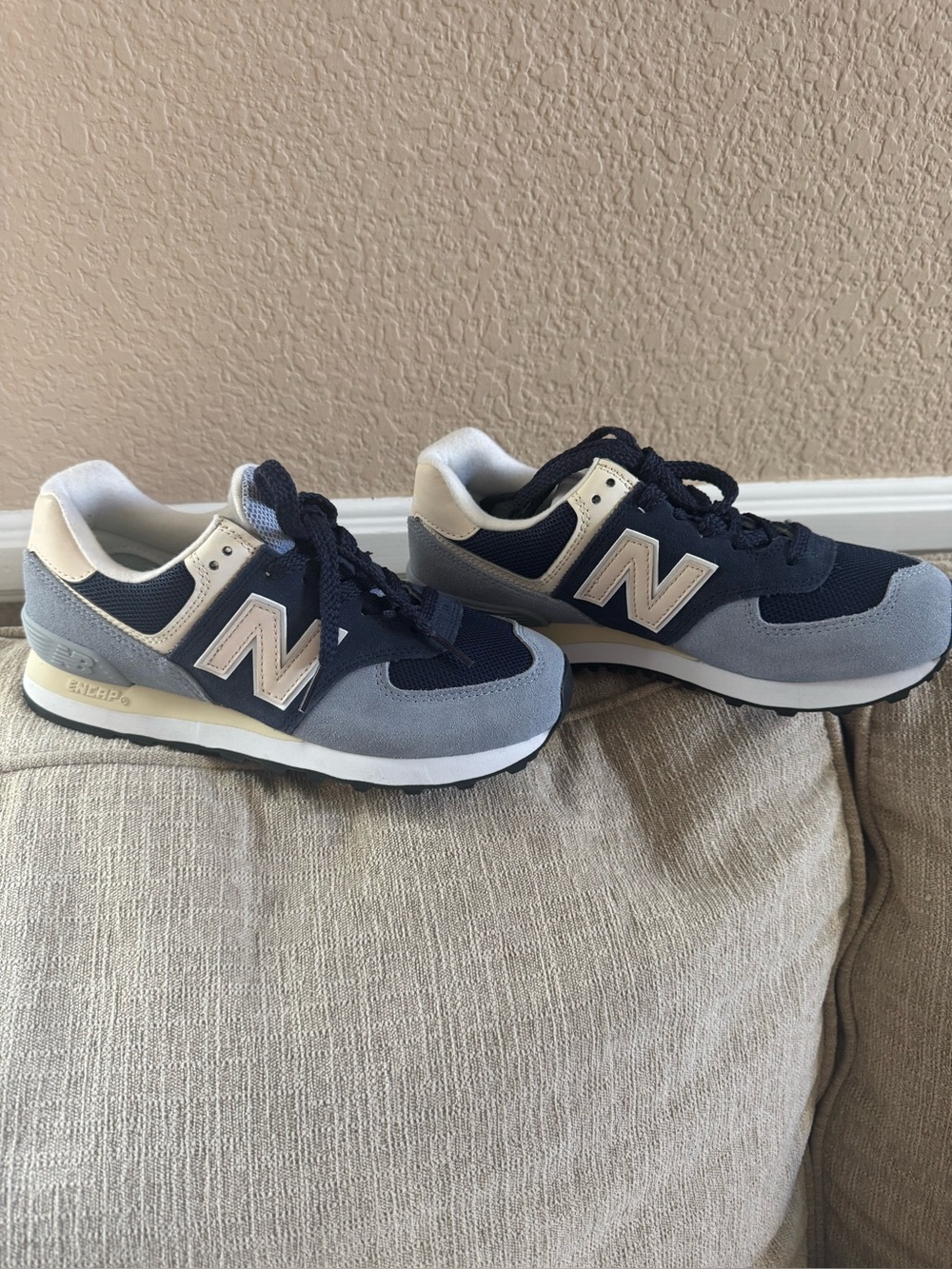 New Balance 574 Navy, blue  & Cream Retro Running Shoes